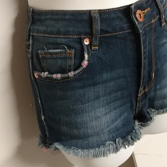 Bullhead Brand High Rise Raw Hem Jean Short Shorts - Picture 4 of 14